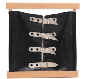 Buckle Dressing Frame